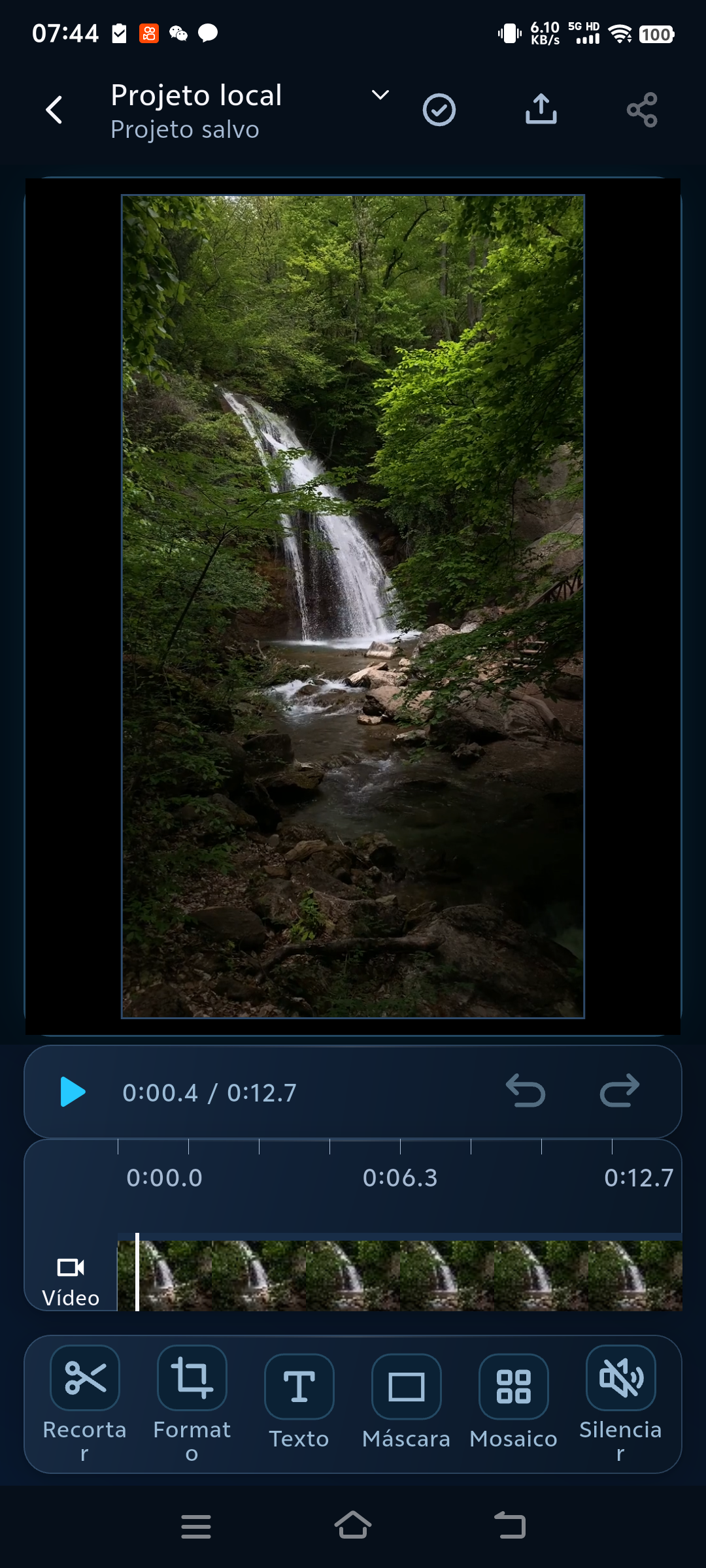 Veja e edite um vídeo vertical