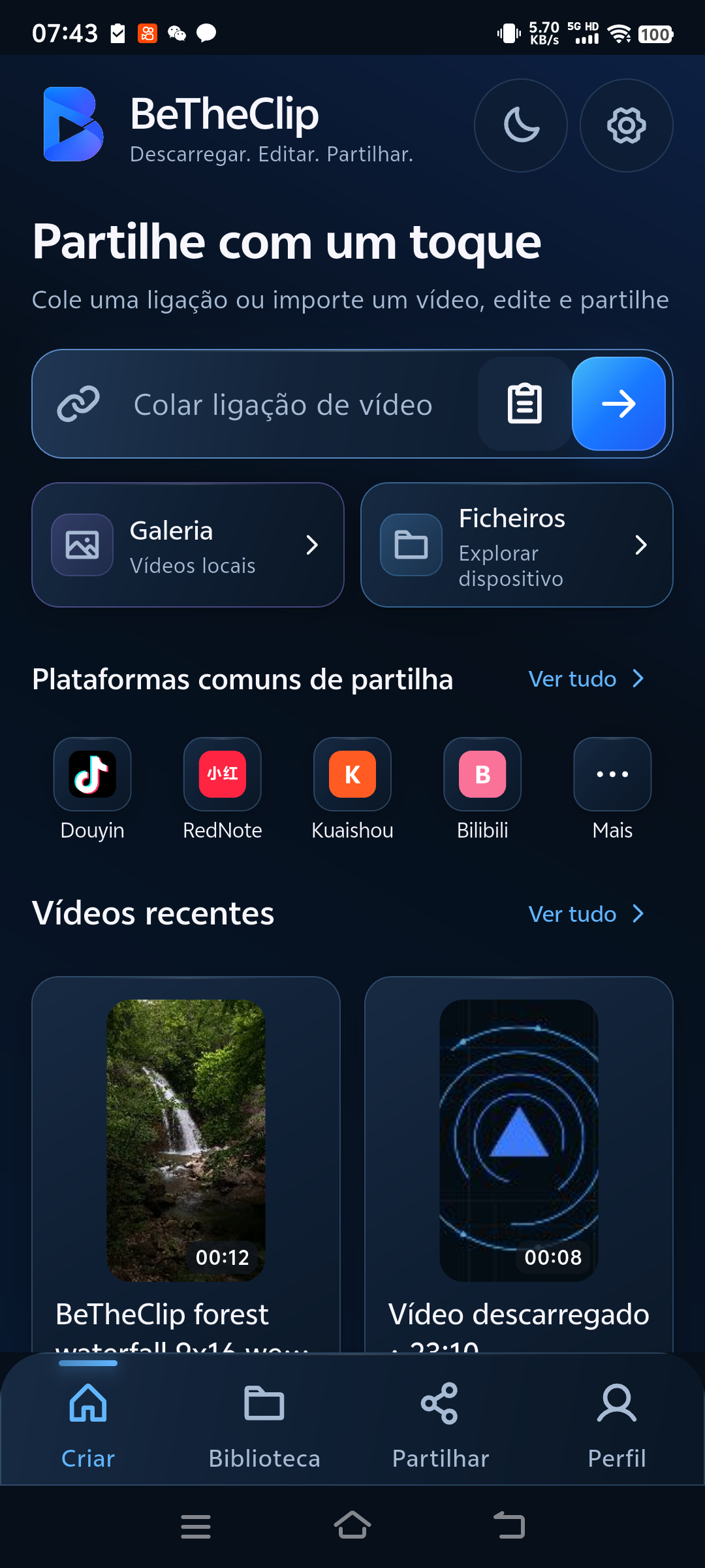 Importar uma ligação ou um vídeo local